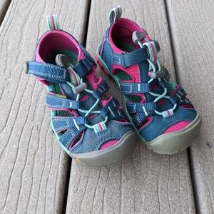 Size 11 toddler KEEN sandals